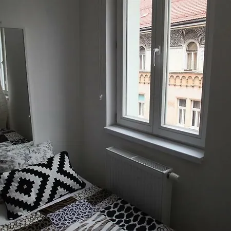 Lejlighed Riverside Bright And Space Prag