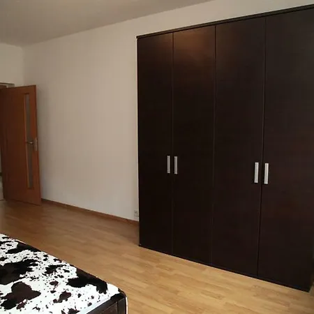 Riverside Bright And Space Apartment *